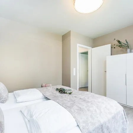 Pod Hrazi & Sedme Nebe Apartament *