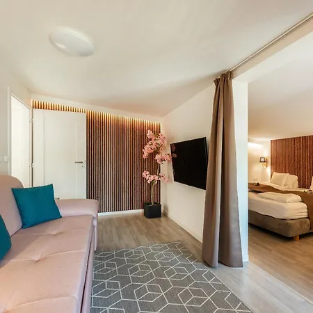 Apartament Pod Hrazi & Sedme Nebe *